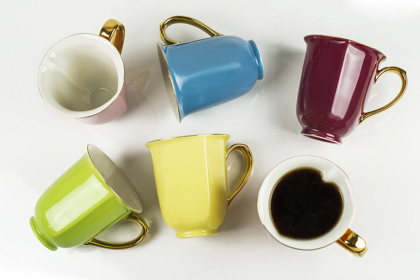 Set of 6 Assorted Gold Heart Mugs 12oz