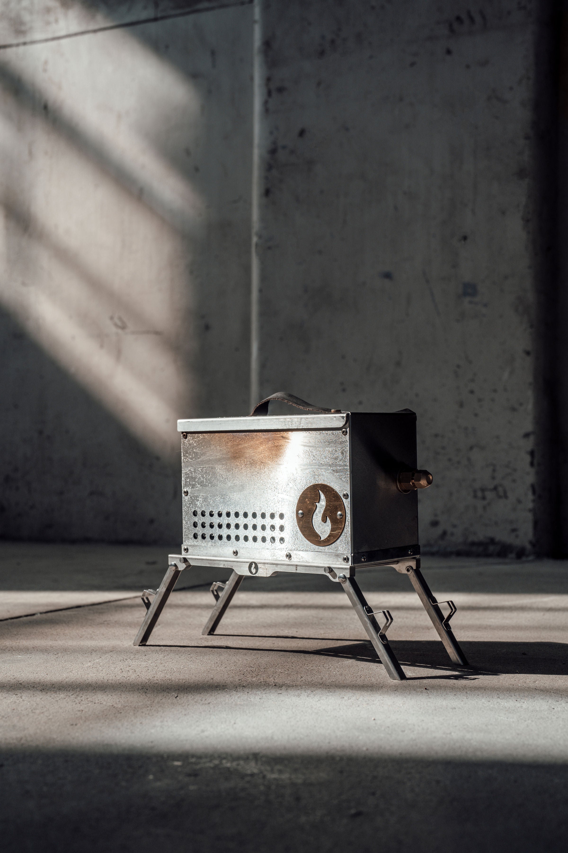 The Hekla: 304 Stainless Steel LavaBox with Dual-Burner (Backordered!)