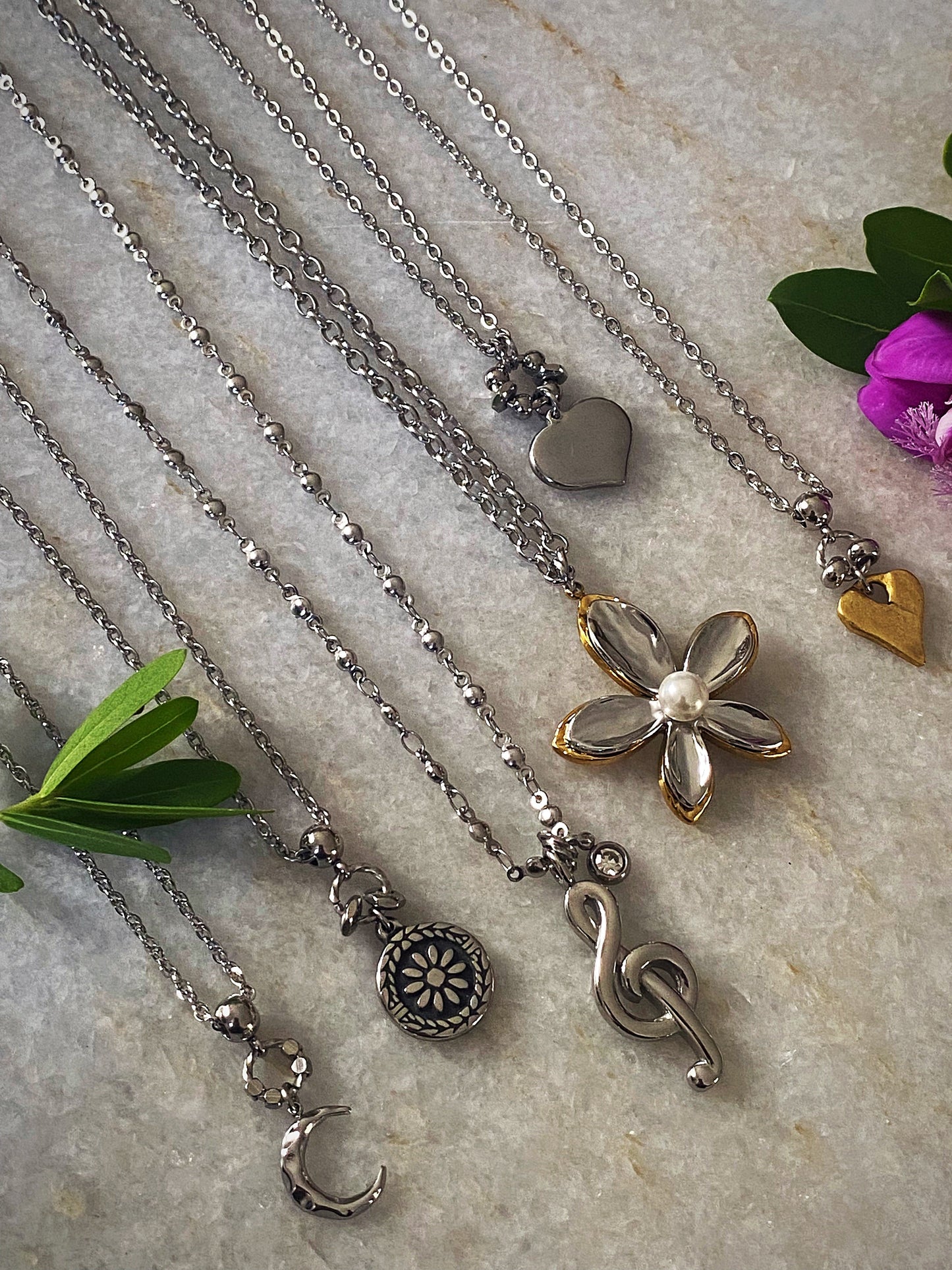TINY MOON NECKLACE