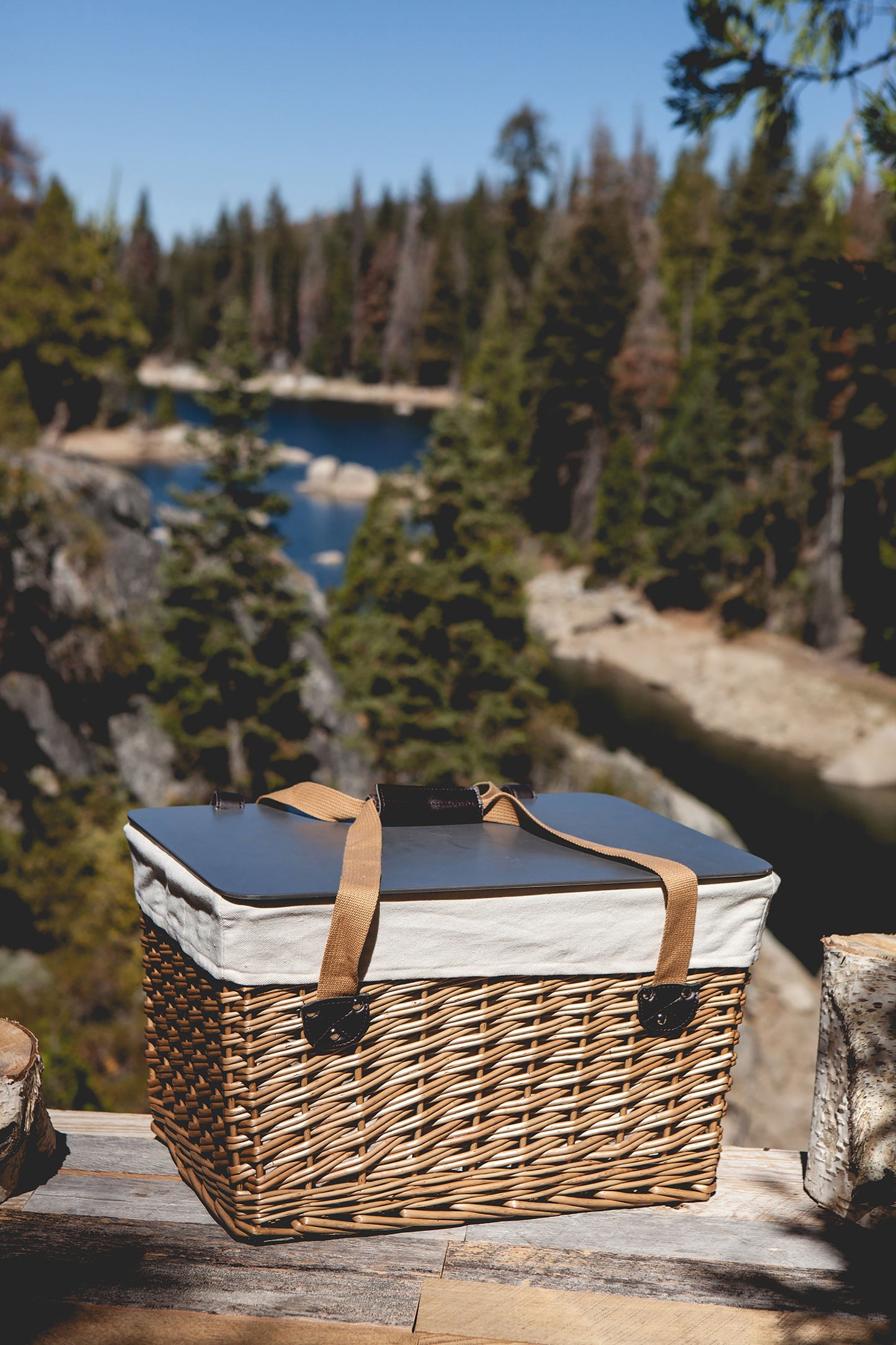 Canasta Grande Wicker Basket