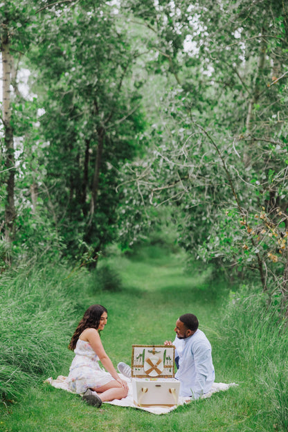 Lemongrove Picnic Basket for 2