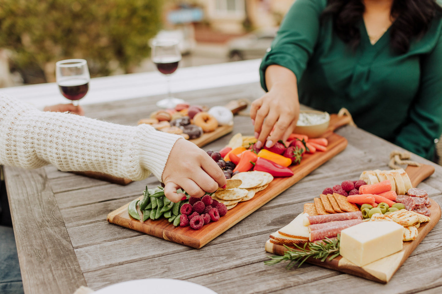 Artisan 30" Acacia Charcuterie Board